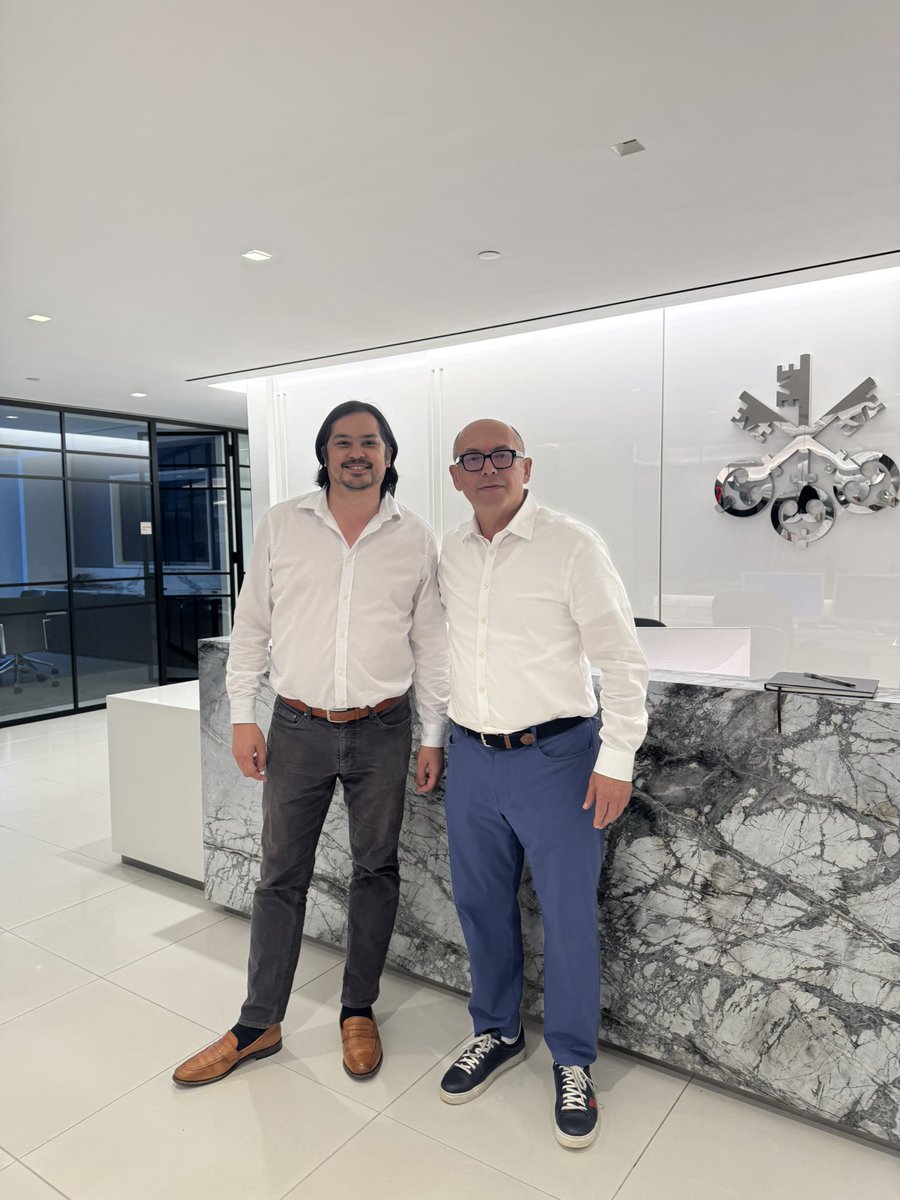 alastairjwalker's tweet image. Gm
Just did a pod cast with UBS Private Wealth New York on Asprey studio and digital art 🖼️