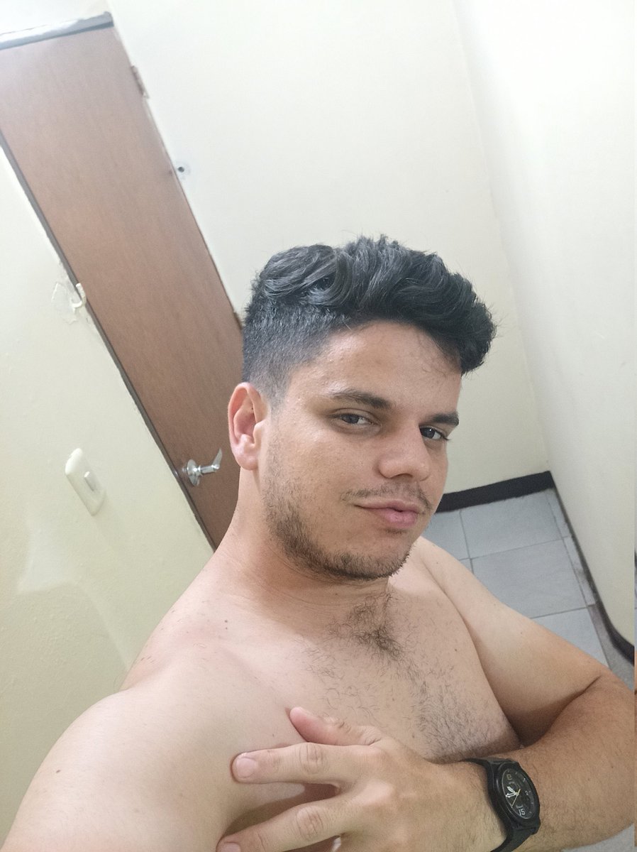 XuserVM's tweet image. está semana paso rápido o son ideas mías. Cómo que mañana es viernes si ayer fue lunes. Pero, bien. 
Buen día.