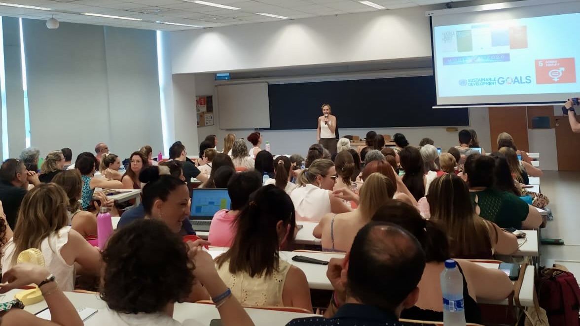 ICE UdL (@iceudl) on Twitter photo Avui hem posat el punt final a la Jornada Aprofundiment en les bases teòriques del Projecte d'Innovació Educativa en CdA, organitzada per l’Equip ICE de Comunitats d’Aprenentatge, que ha tingut lloc a la <a href="/UdL_info/">Universitat de Lleida (UdL)</a> i que ha comptat amb la participació de més de 150 persones 💛 Avui hem posat el punt final a la Jornada Aprofundiment en les bases teòriques del Projecte d'Innovació Educativa en CdA, organitzada per l’Equip ICE de Comunitats d’Aprenentatge, que ha tingut lloc a la <a href="/UdL_info/">Universitat de Lleida (UdL)</a> i que ha comptat amb la participació de més de 150 persones 💛