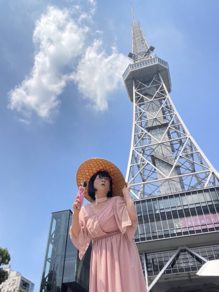 hardmozaiku's tweet image. #コスプレ  #cosplay   
  #WCS2024  #コスサミ2024 
 #托鉢笠 

…そういや去年のコスサミで、暑さ対策として、阿佐ヶ谷姉妹さんのコスプレで托鉢笠被ってたんだけど、誰も何も突っ込まなかったのは何故…？