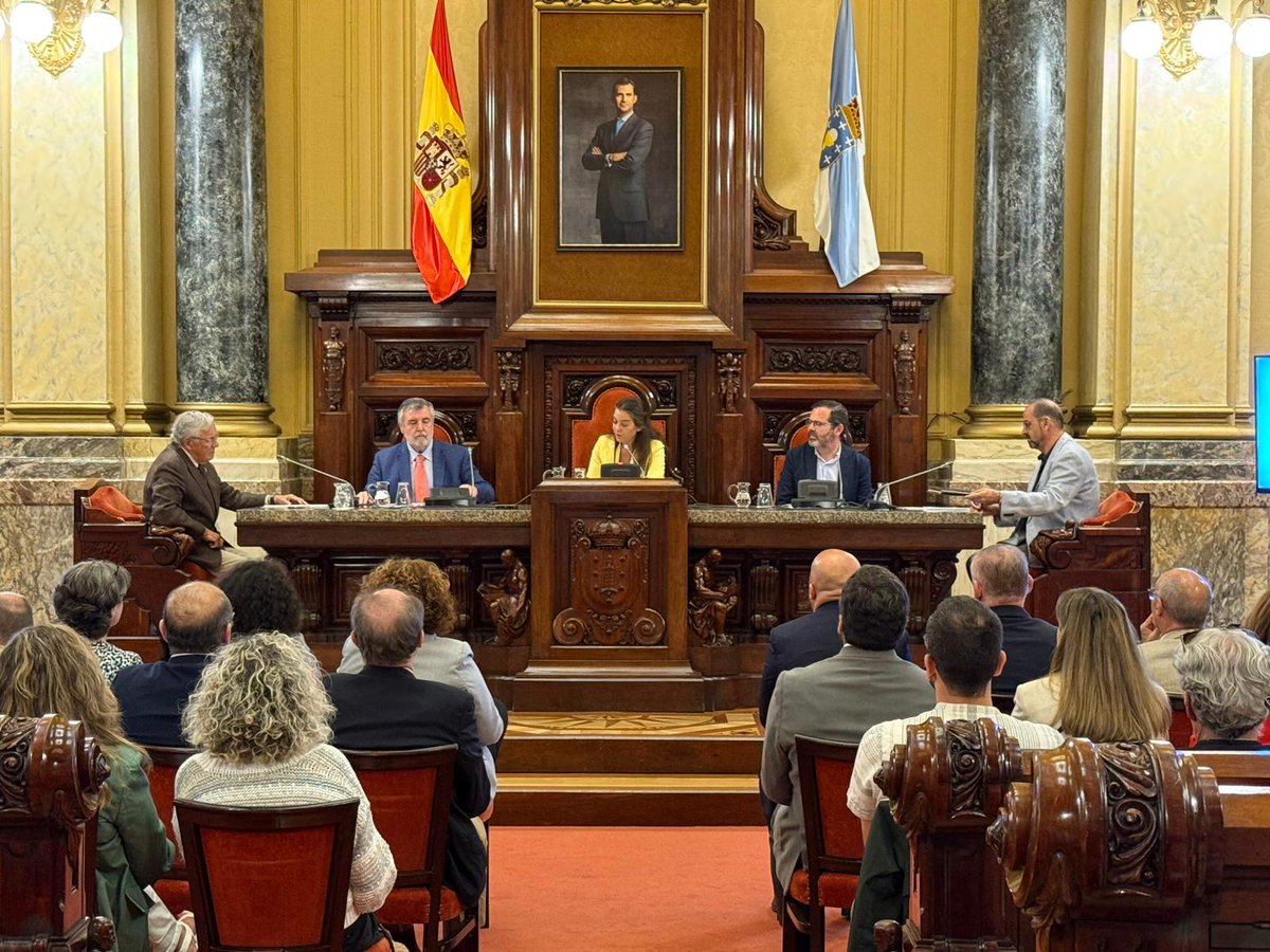 COMC_Oficial's tweet image. Esta mañá, no @ConcelloCoruna e xunto ao @COFCoruna celebramos o acto conmemorativo do #130Aniversario de ambas institucións colexiais na #Coruña, cunha conferencia de Carlos González Guitián acerca de Ramón Pérez Costales, 1º presidente do Colexio Médico-Farmacéutico da Coruña.