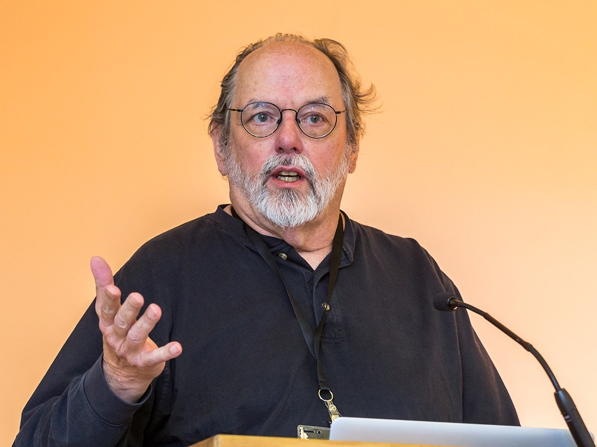 inovatechy's tweet photo. #NesteDiaMasEm 1949, nasceu Ward Cunningham, criador da primeira wiki (WikiWikiWeb) e pioneiro em design patterns e programação colaborativa.
#WardCunningham #Wiki #OpenSource #HistóriaDaComputação https://t.co/kgZMksgJsO