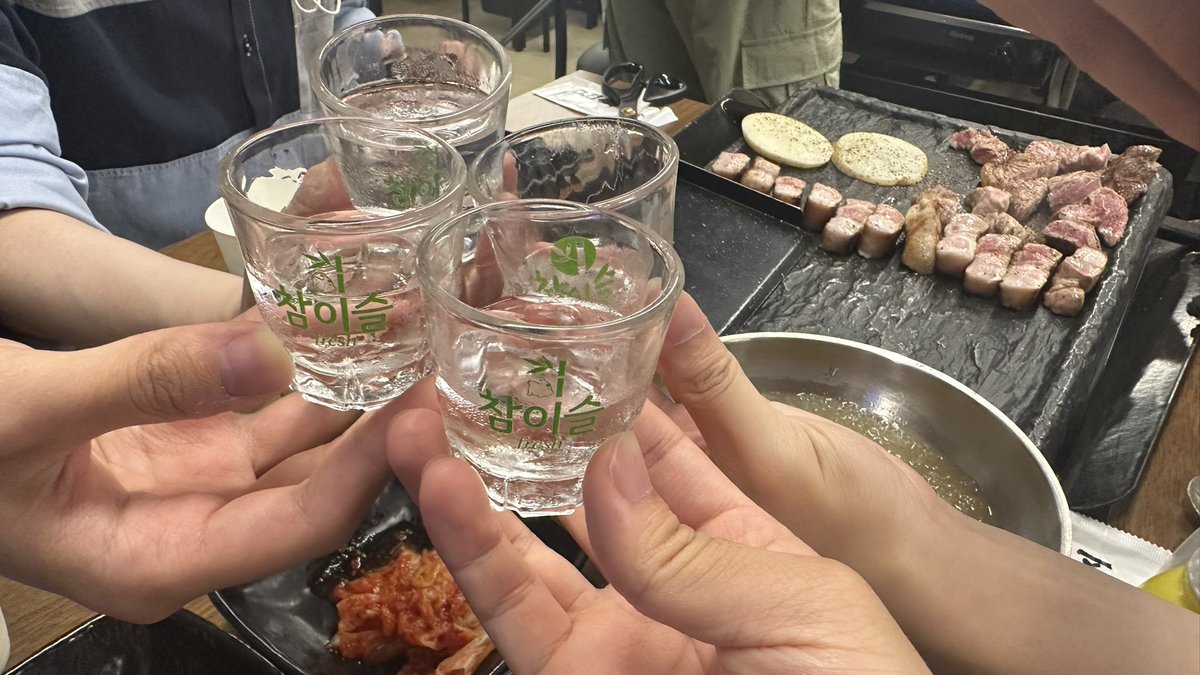 가족식사

울 대지 오래부르던 삼소 성공

w. 규 프 유 뽀