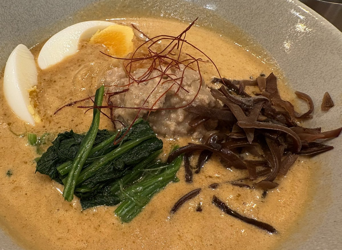 味噌ラーメン食うてきた🙌🏼

ボーナス増えてたけど、増えた分の半分くらいの額の税金も増えてるね😮‍💨