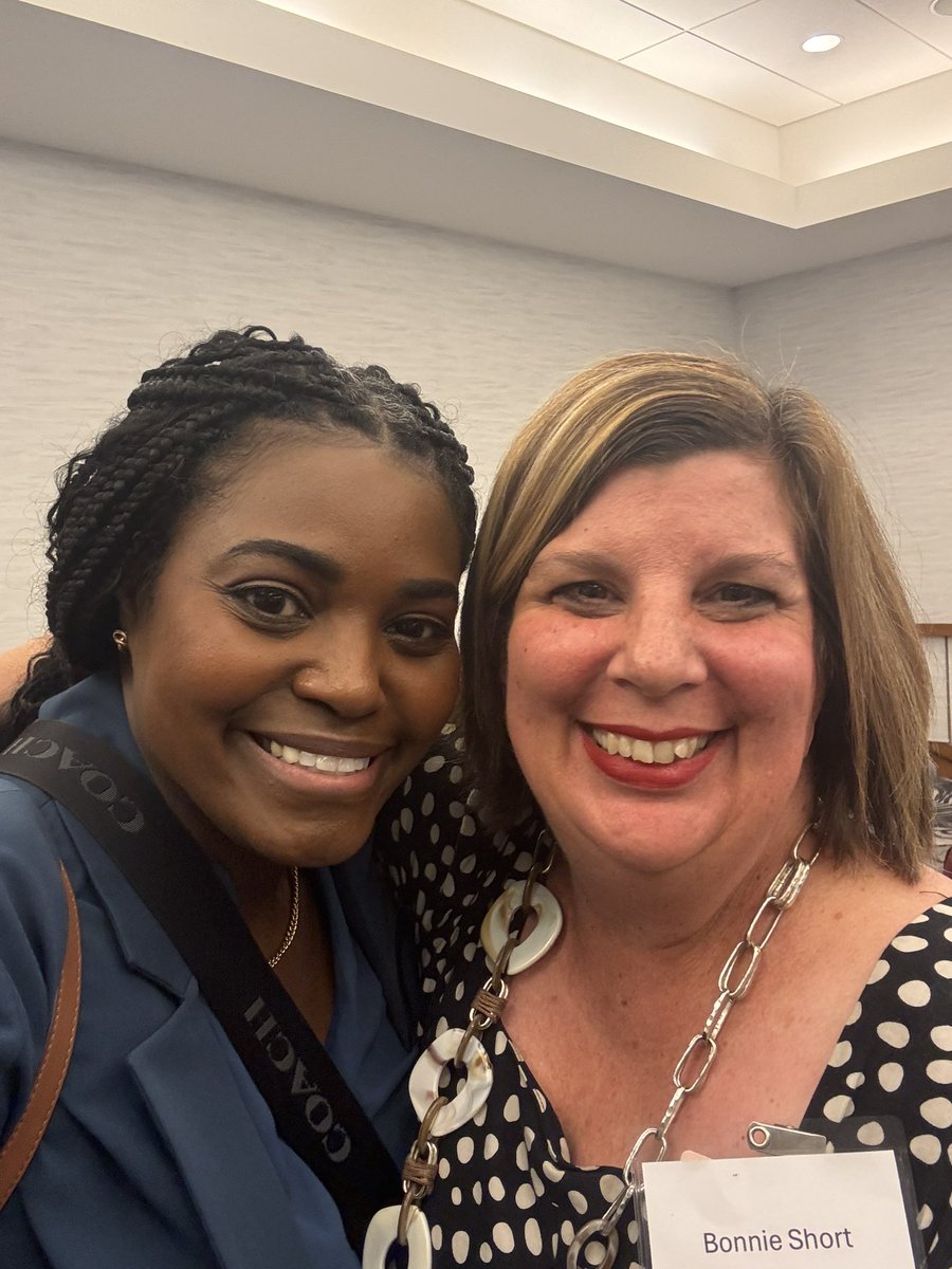 Alabama_Reading's tweet image. So glad I don’t have to “go it” alone! Amazing connections with other state literacy directors and leaders makes journey more worthwhile and lighter! Lean on one another! Together we are better! @ExcelinEd