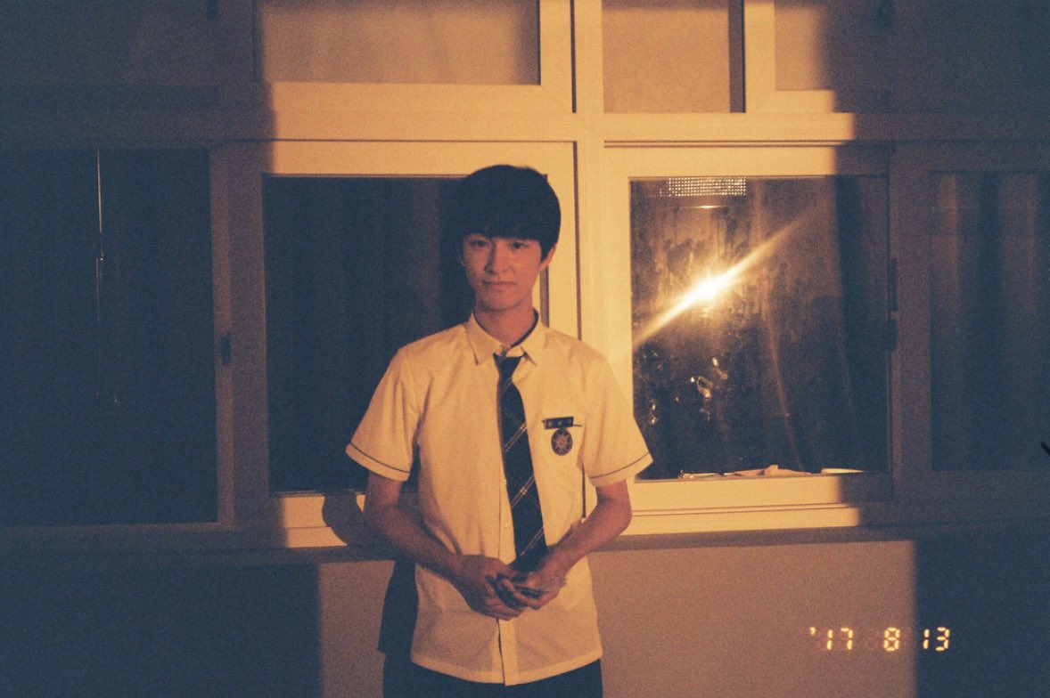 지지.. tweet media