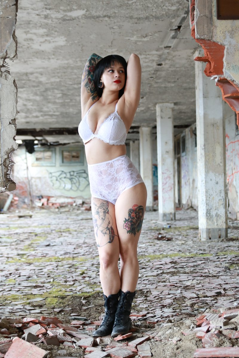 patreon.com/posts/abandone…