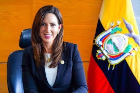 WRadioEc's tweet photo. Sobre pedido de la UNE de declarar en emergencia a la educación: Este 23 de junio conversamos con la Ministra de Educación #AlegríaCrespo, para darle a conocer que se esta sufriendo de varias amenazas, y poder declarar en emergencia la #Educación.
#WRadioEc #LaHoraCLave https://t.co/iAysoFkWwz