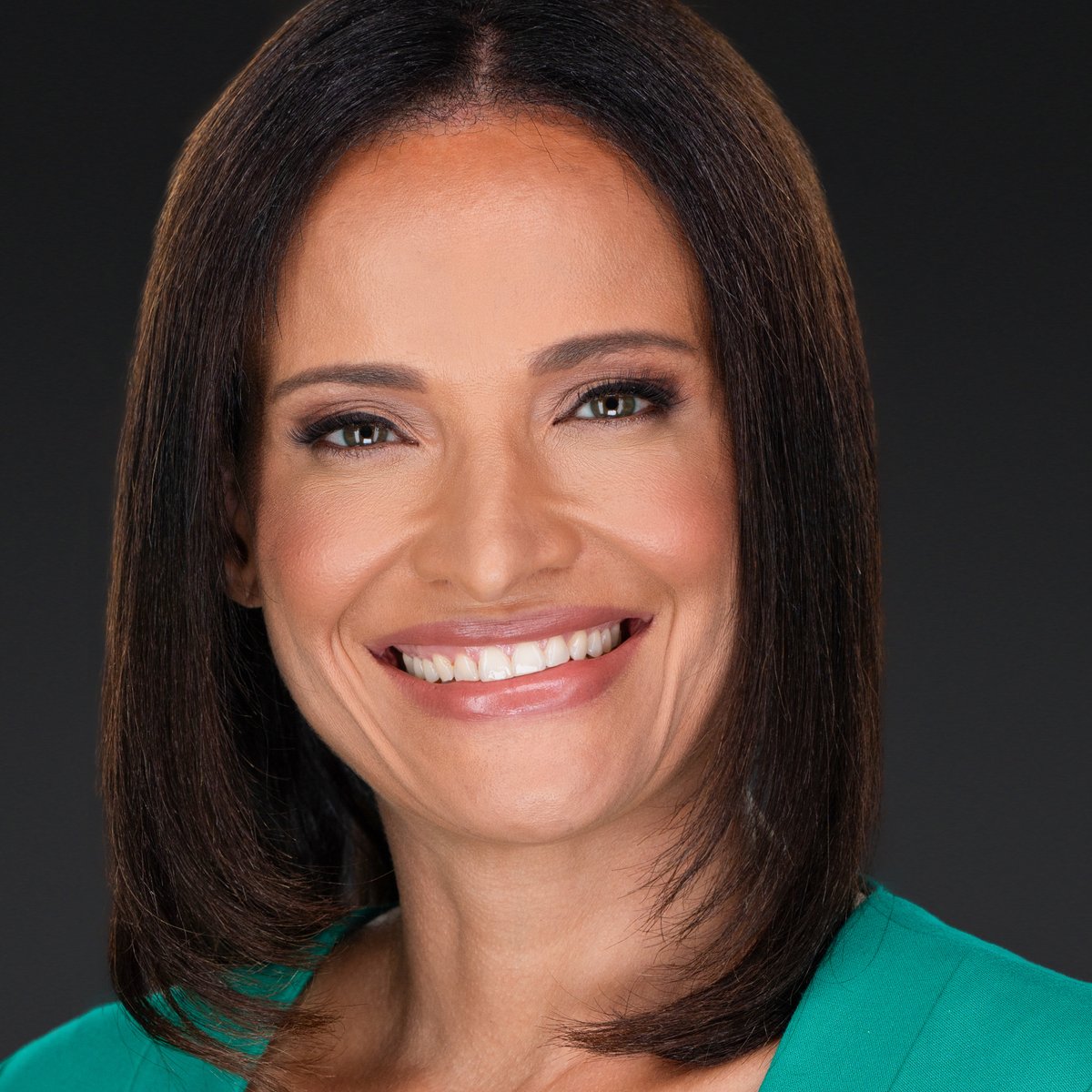 CHRISHEADSHOTS's tweet image. Sophia Thwaites, serving up confidence and poise with this headshot. The energy she brings? Unmatched. Are you ready to own your shot? 📸🔥

👉 Book your session at chrisheadshots.com

#HeadshotPhotography #ConfidenceInFrame #StandOutProfessionally #ImageUpgrade.