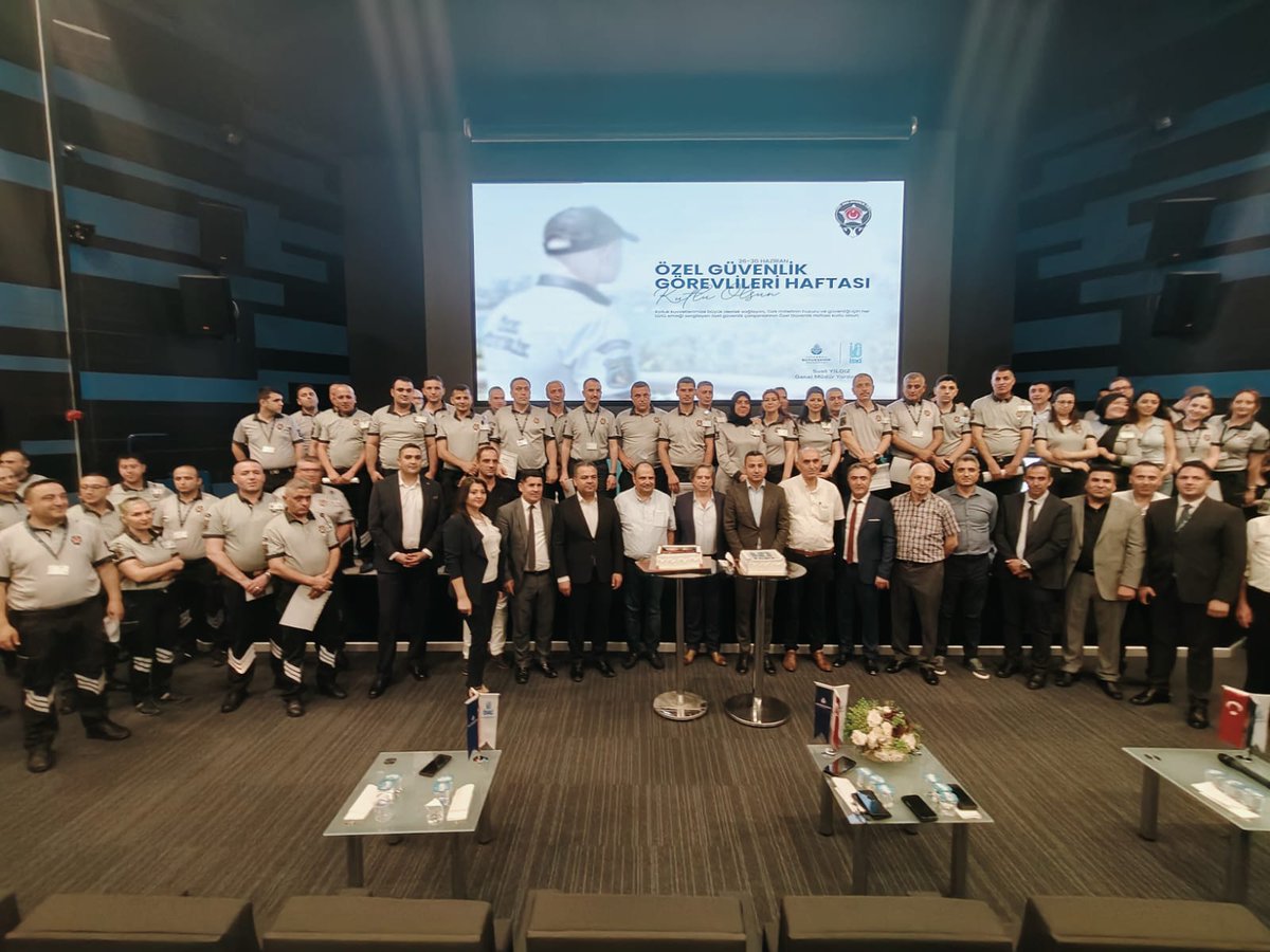 Özel Güvenlik Görevlileri Haftasını Sayin Yoneticilerimiz <a href="/SafakBasa/">Doç. Dr. Şafak Başa</a> ,<a href="/vahitdogan_iski/">Vahit DOĞAN</a> <a href="/suatyildizTBB/">Suat Yıldız</a> öncülüğünde <a href="/iskignmudurlugu/">İSKİ Genel Müdürlüğü</a> kutladık.