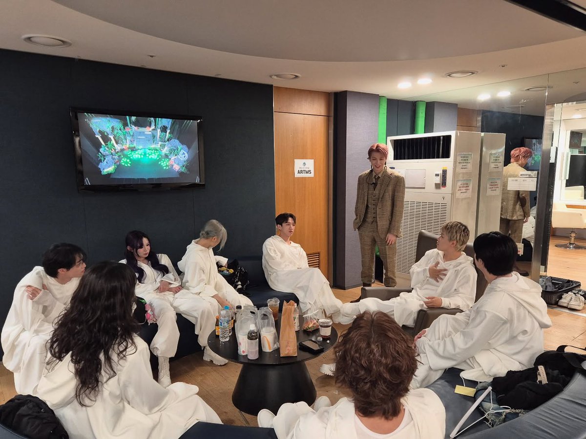 강다̆̈પ엘갤로̊̈વ tweet media