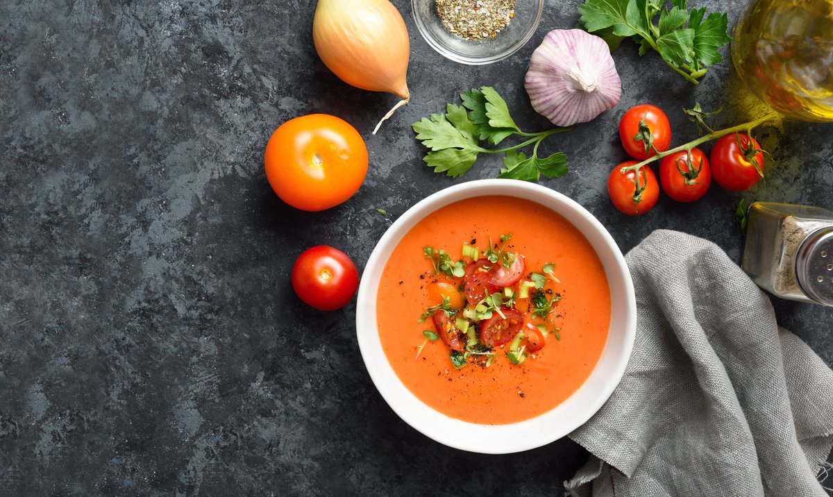 Sopas andaluzas para refrescarse el verano agromagazine.es/actualidad/sop…