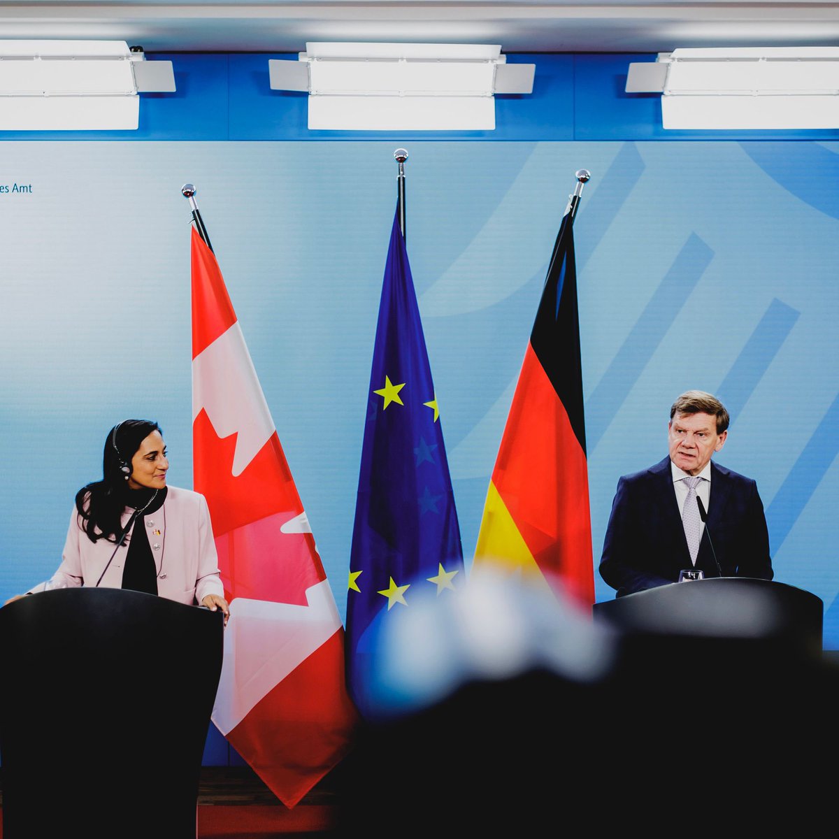 Anita Anand tweet media