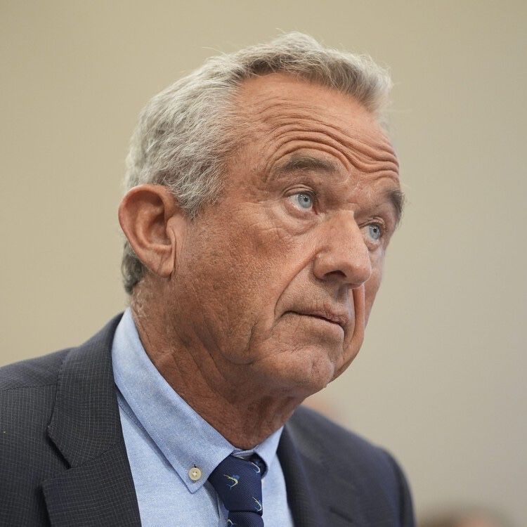 RFK Jr. is an unserious man. But his misinformed vaccine policy will be deadly. | <a href="/ThomasLewMD/">Thomas Lew, MD</a> - USA TODAY buff.ly/DFJKFB7