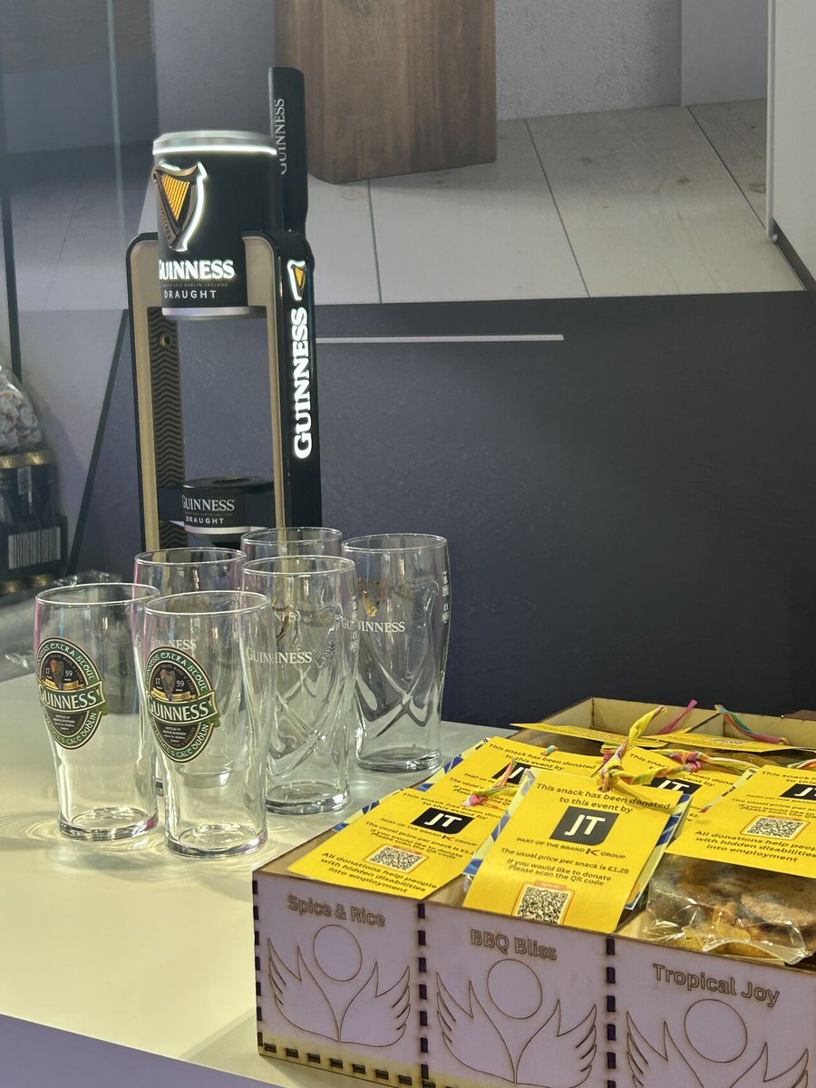 ✨Last day of the show today!✨
Still plenty of time to come onto our stand 4H15 in Hall 4 and take a sneak peak at our new product ranges coming soon 😊
#InstallerSHOW #installers #showertrays