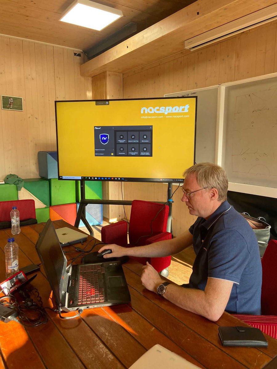 Nacsport's tweet image. Our friends at CaJa Sport Software held a #videoanalysis course for #hockey coaches last Monday.

Congratulations to Fien Ellerbroek from Hockey Club Hudito who received her course certificate.

Thanks to Caja Sport Software and Daphne Groothuis for running this course.