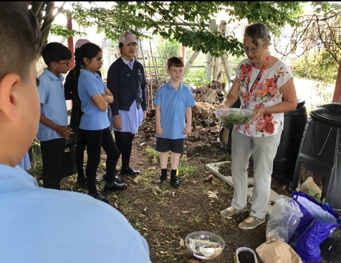 PWPrimary's tweet image. A big thank you to Diane and Cyrus who visited from Garden Organic, to talk to the children about composting. After discovering the bugs in our compost bins the children explored The Nest garden, looking for more!
￼
