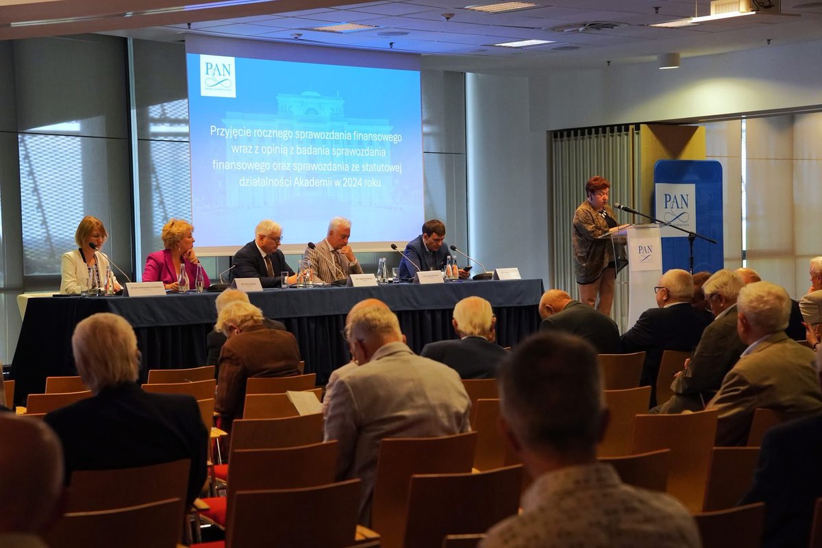 📊Podczas drugiego dnia 154. Sesji Zgromadzenia Ogólnego PAN przyjęto sprawozdanie z działalności statutowej Polskiej Akademii Nauk za rok 2024.

ℹ️Raport uzyskał pozytywną opinię Komisji Rewizyjnej, która podkreśliła, że dokument – rozpoczynający się listami Prezesa PAN, prof.