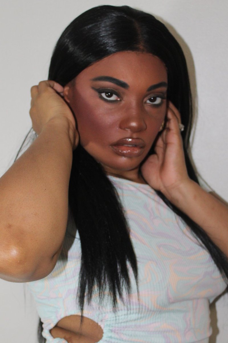 Our beautiful Model <a href="/KyheriaJaye/">Kyheria Jaye</a> is amazing!😍