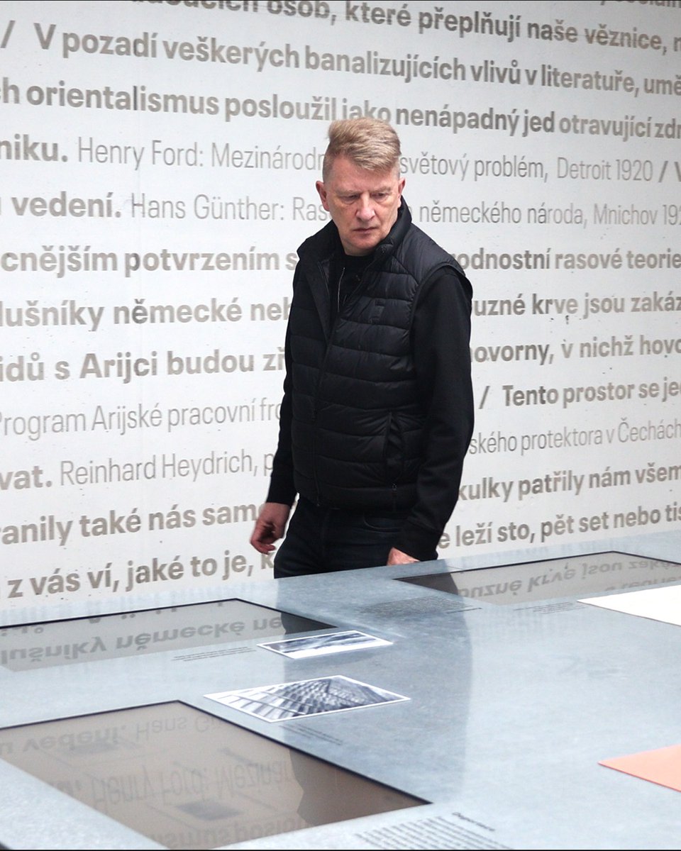 Pametnaroda's tweet image. Popraviště Zámeček v Pardubicích bylo zřízeno, podobně jako na dalších místech Protektorátu, v období největšího nacistického teroru po útoku na zastupujícího protektora Heydricha. Mezi popravenými na Zámečku byli i obyvatelé vypálených Ležáků.
Nová epizoda Krutého století od…
