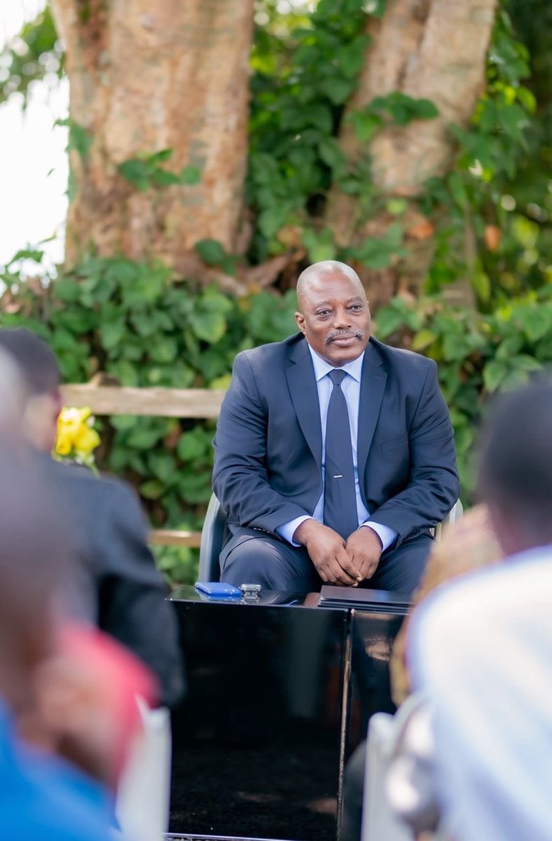 Baba Raïs Joseph Kabila Kabange, Président Honoraire de la RDC, Sénateur à vie et notre Autorité idéologique, bon séjour à Bukavu, la capitale du Sud-Kivu. Votre présence dans cette ville meurtrie redonne espoir à un peuple qui reconnaît en vous un architecte acharné de la