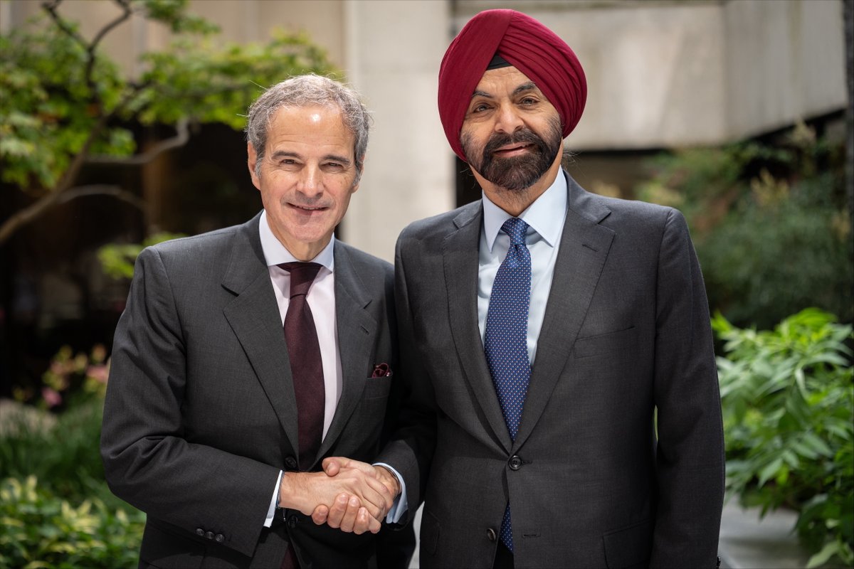 WorldBank's tweet image. .@WorldBank Group &amp;amp; @IAEAorg signed a partnership agreement to collaborate on the safe, secure and responsible use of nuclear energy in developing countries, marking the Bank’s first concrete step to reengage with nuclear power in decades. wrld.bg/5R7j50WgEkv