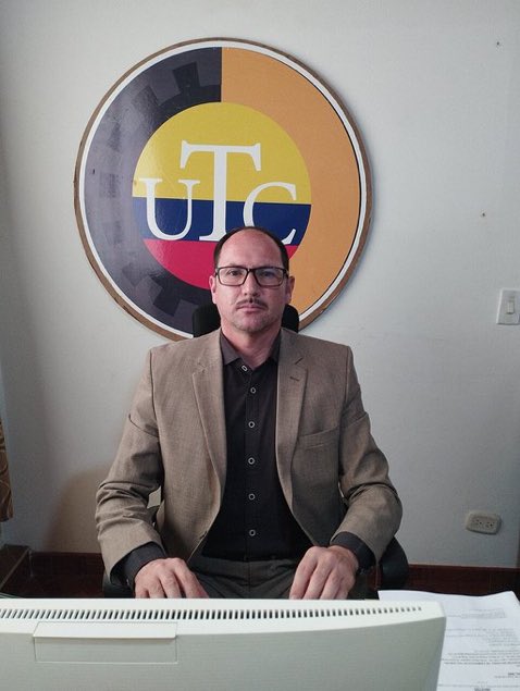 Kevin Cárdenas Triana (@kevinctriana) on Twitter photo Este es Carlos Alberto Sánchez Gras, presidente de <a href="/sinsergen/">SINSERGEN-MINDEFENSA</a>.
El desalmado e ignorante que demandó ante el consejo de estado a <a href="/MiguelUribeT/">Miguel Uribe</a> por el atentado del que fue víctima el 7 de Junio. Este es Carlos Alberto Sánchez Gras, presidente de <a href="/sinsergen/">SINSERGEN-MINDEFENSA</a>.
El desalmado e ignorante que demandó ante el consejo de estado a <a href="/MiguelUribeT/">Miguel Uribe</a> por el atentado del que fue víctima el 7 de Junio.