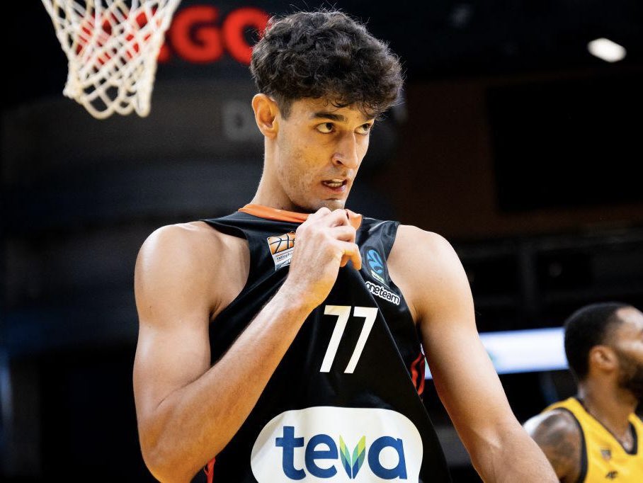 Israel ישראל (@israel) on Twitter photo Blue and white pride! 🇮🇱
History was made last night as two Israeli basketball players —Ben Saraf and Israeli-American Danny Wolf—were drafted by the <a href="/BrooklynNets/">Brooklyn Nets</a>.
They now join Deni Avdija (Portland Trail Blazers) in proudly representing Israel in the NBA.
Wishing them Blue and white pride! 🇮🇱
History was made last night as two Israeli basketball players —Ben Saraf and Israeli-American Danny Wolf—were drafted by the <a href="/BrooklynNets/">Brooklyn Nets</a>.
They now join Deni Avdija (Portland Trail Blazers) in proudly representing Israel in the NBA.
Wishing them