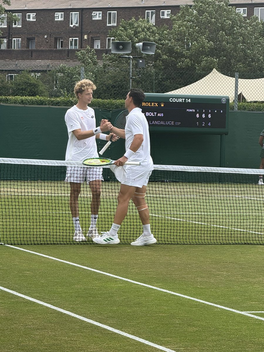QUALIFIED ✅ 

32 year old 🇦🇺 Alex Bolt qualifies for his 4th Wimbledon main draw appearance defeating 🇪🇸 Martin Landaluce - Wimbledon Q3. 

#TheFirstServe