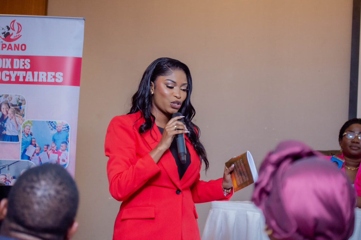 NgwanzaKeyt's tweet photo. 🛑Le 21.06. 2025,s’est tenue la Journée d sensibilisation sur la drépanocytose au Fleuve Congo Hôtel.Témoignages,dépistage &amp; vernissage du livre Le Récit d’un combat de vie. Un cri collectif pr briser le silence autour d cette maladie.Chaque mot, chaque action peut sauver une vie https://t.co/1jEXrgnWog
