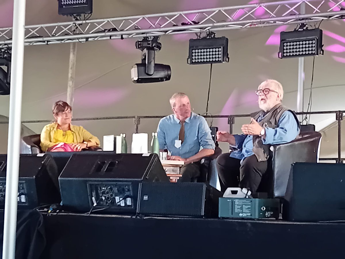 ArchaeologyUK (@archaeologyuk) on Twitter photo Live at <a href="/ChalkeFestival/">Chalke History Festival</a>! We're proud to sponsor Land of Giants, a brilliant talk uncovering the secrets of Wessex’s chalk hill figures.
Big thanks to Alex Langlands, David Miles & Helen Gittos! Live at <a href="/ChalkeFestival/">Chalke History Festival</a>! We're proud to sponsor Land of Giants, a brilliant talk uncovering the secrets of Wessex’s chalk hill figures.
Big thanks to Alex Langlands, David Miles & Helen Gittos!