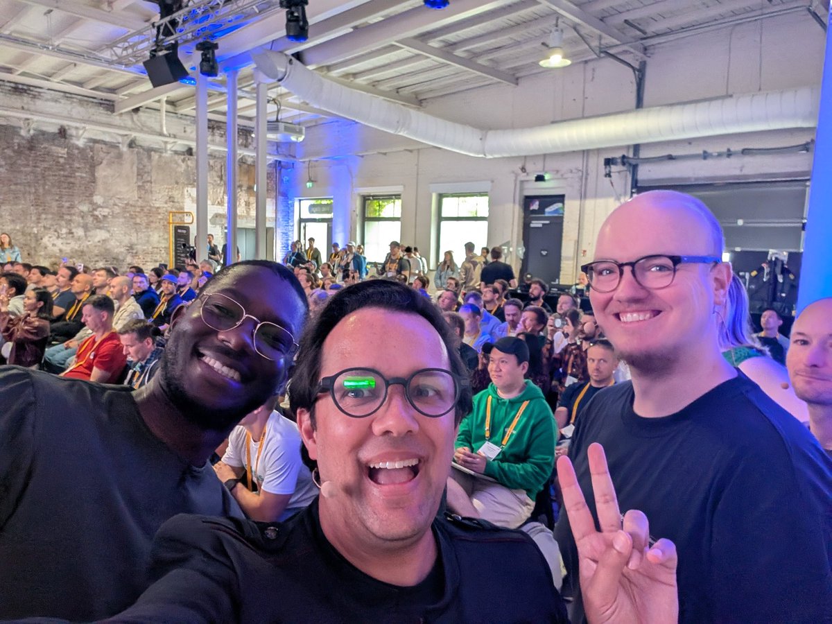 jason_mayes's tweet image. Had a wonderful time with my Chromies at #IOConnect #Berlin and of course meeting all of the attendees interested in #WebAI in person for some inspiring conversations - great to see your enthusiasm for the area and the future of the internet itself!
#GoogleIOConnect @googledevs…
