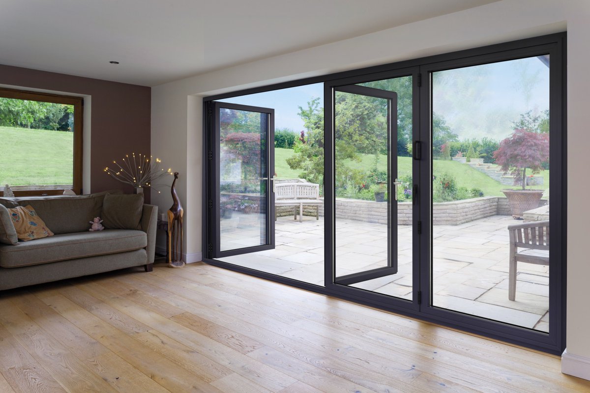 Introducing our Visofold 1000 Slim aluminium bifold with reduced sightlines of 122mm, to maximise the glazed area!

ow.ly/kciH50VZ88U

#Sternfenster #Visofold1000