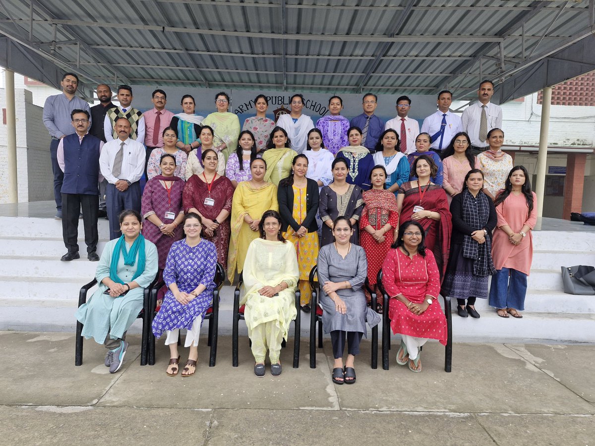 islrtc's tweet image. 📚 ISLRTC conducted a 3-day #ISL workshop (23-25 June 2025) for 40 teachers from APS Dagshai &amp;amp; APS Ambala in Himachal Pradesh.

Led by Dr. Andesha Mangla, Ms. Neha Rajpoot &amp;amp; Ms. Khushboo Soni, the training promoted inclusive education &amp;amp; ISL awareness. #IndianSignLanguage