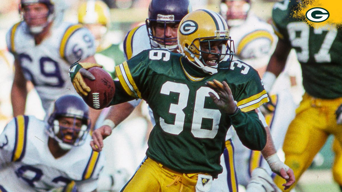 GametimeBoomer's tweet photo. 🔥 The first DB in NFL history with 20+ sacks and 20+ interceptions. 💍 Super Bowl XXXI champion. 🏈 @LeRoyButler joins Gametime with Boomer Esiason — airing this week! https://t.co/6El9wGIbxW