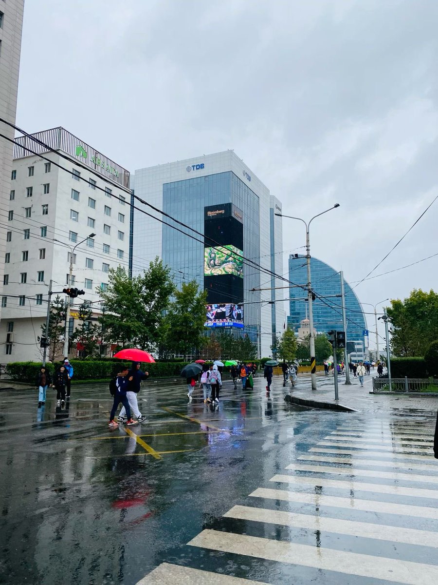 Оройн мэгд