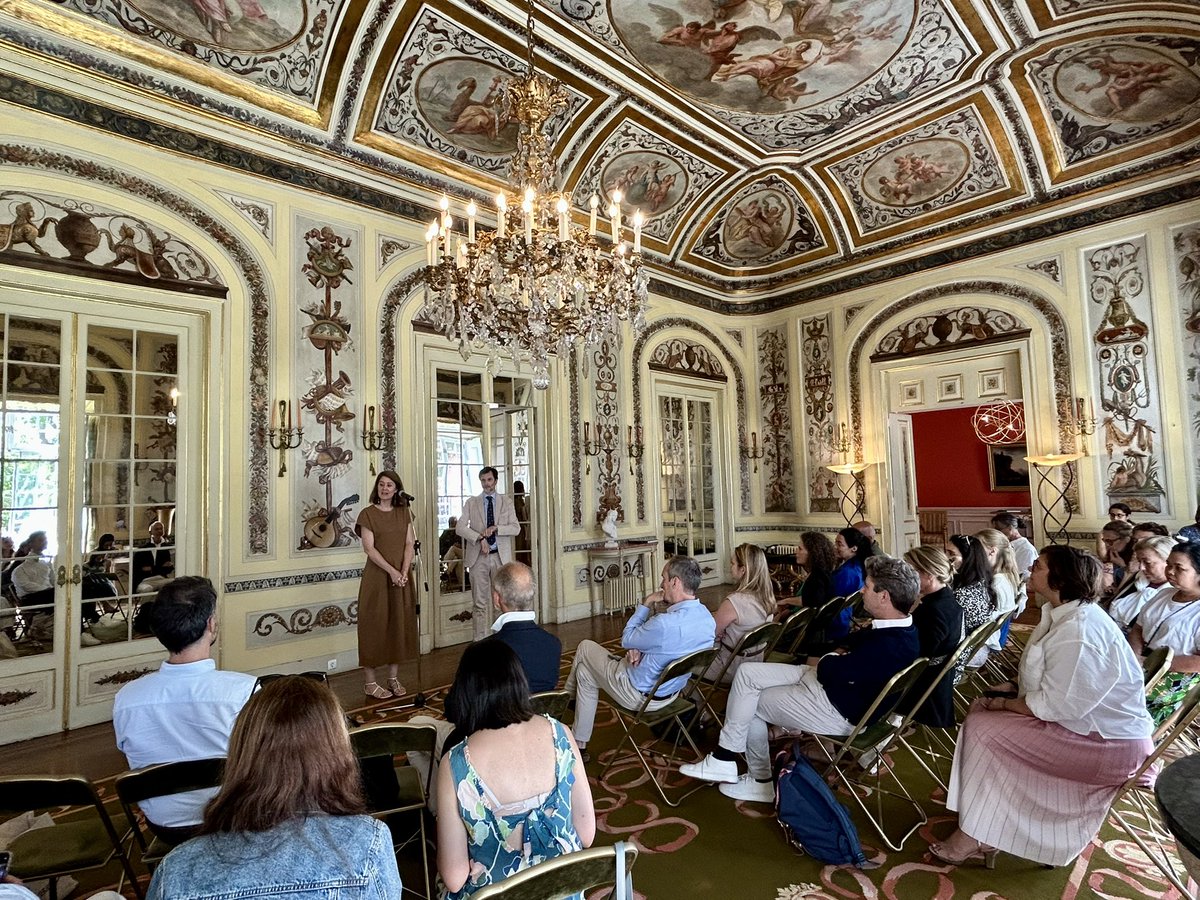 Entreprises et Médias (@em_dircom) on Twitter photo Séquence diplomatique au cœur de l’<a href="/AmbaFrancePT/">La France au Portugal 🇫🇷</a>. 🤝
Merci à Thomas Bertin, Nicolas Séjour et Mathilde Vanackere pour leur accueil et leurs partages sur l’histoire, la culture portugaise et les relations bilatérales qui unissent nos deux pays.📍#EMinLisboa Séquence diplomatique au cœur de l’<a href="/AmbaFrancePT/">La France au Portugal 🇫🇷</a>. 🤝
Merci à Thomas Bertin, Nicolas Séjour et Mathilde Vanackere pour leur accueil et leurs partages sur l’histoire, la culture portugaise et les relations bilatérales qui unissent nos deux pays.📍#EMinLisboa