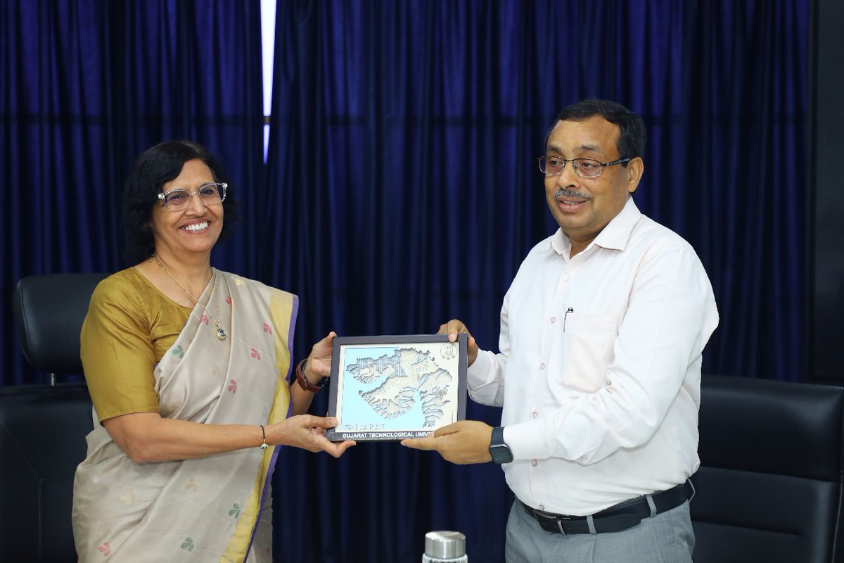 Director General Office of EDII tweet media