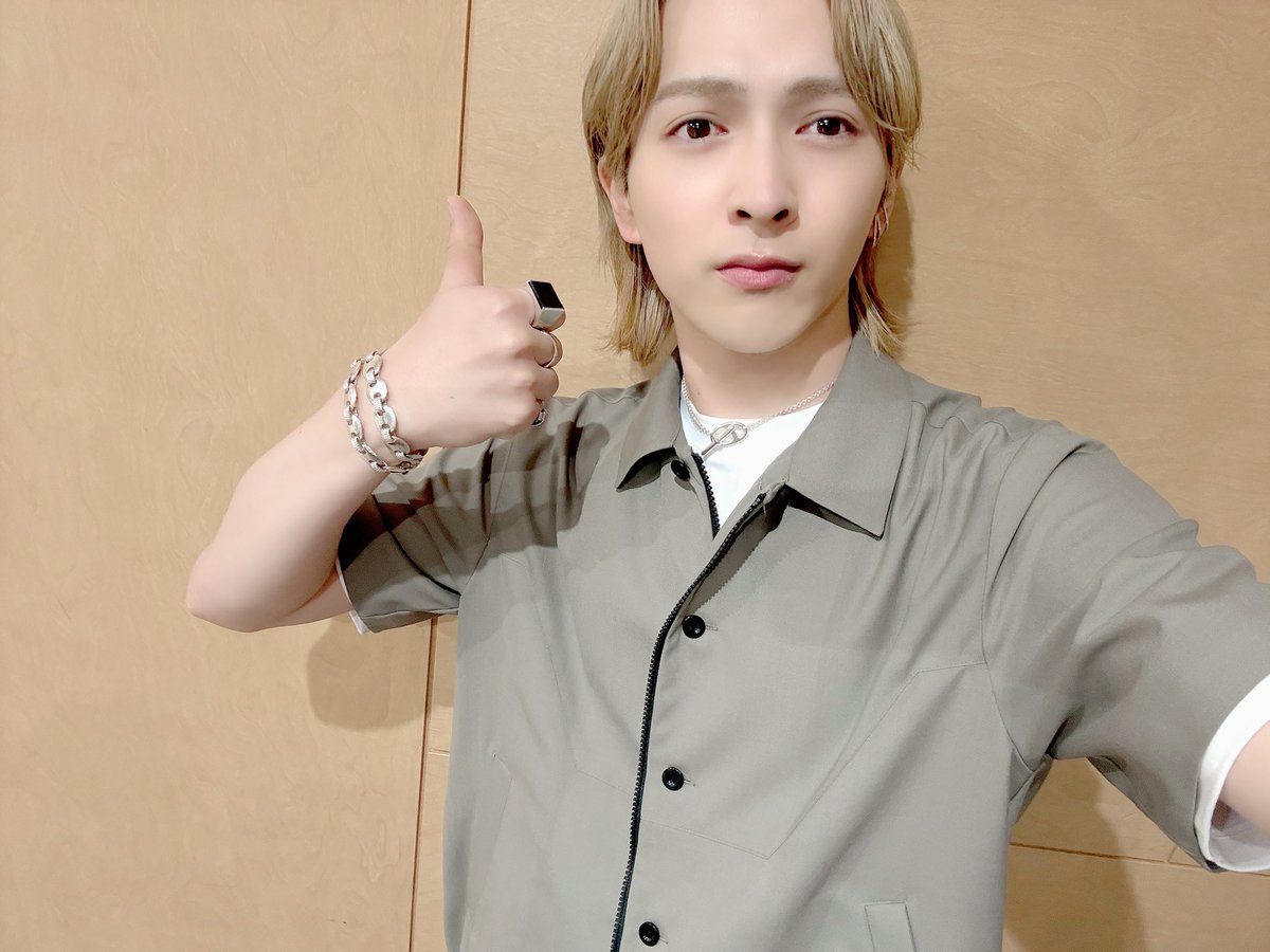 M!LK OFFICIAL (@milk_info) on Twitter photo M!LK #吉田仁人 の #レコメン!
今夜も22:00から生放送スタートです!
なんと、『RECOFES.2025 in 東武動物公園』の新情報も👀✍️
お聴き逃しなく!
#MILK #文化放送
<a href="/reco_thursday/">【公式】M!LK 吉田仁人のレコメン!</a> M!LK #吉田仁人 の #レコメン!
今夜も22:00から生放送スタートです!
なんと、『RECOFES.2025 in 東武動物公園』の新情報も👀✍️
お聴き逃しなく!
#MILK #文化放送
<a href="/reco_thursday/">【公式】M!LK 吉田仁人のレコメン!</a>