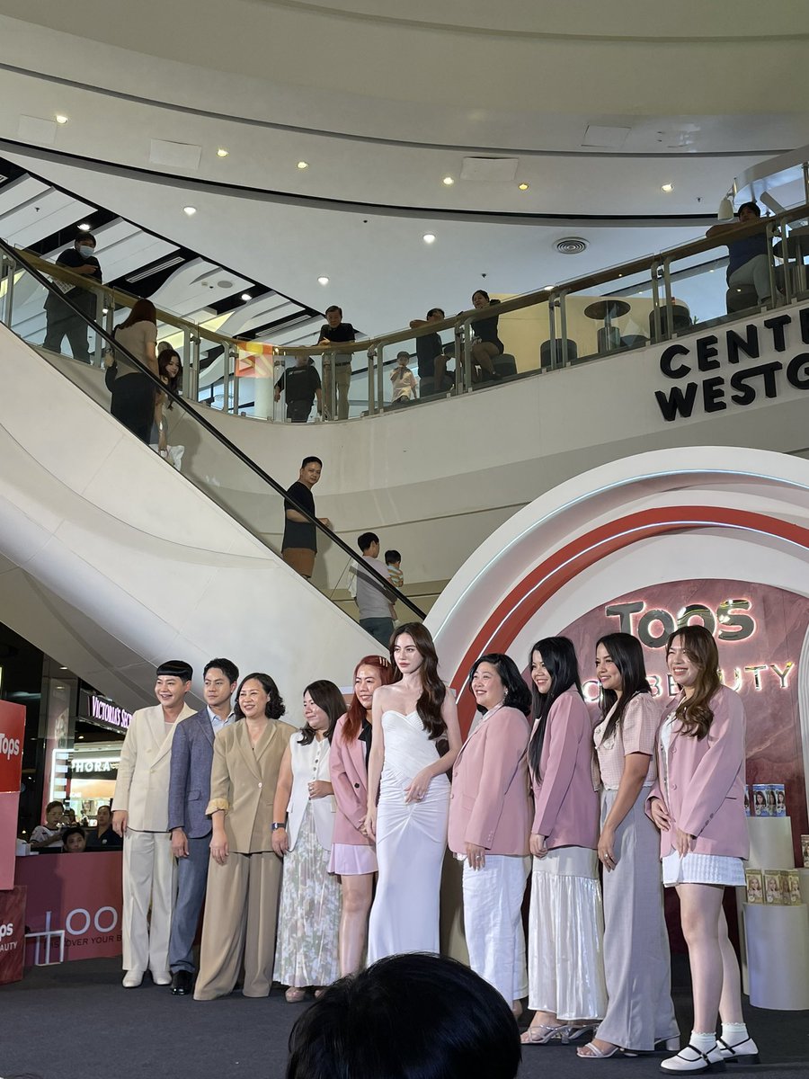 topsthailand's tweet photo. ภาพบรรยากาศน่ารักๆ 💗

#TOPSofBeauty2025 #TOPSofBeauty2025xใหม่ดาวิกา #TOPSTHAILAND #TOPS #ท็อปส์ 
#DCASHxMAIDAVIKA #เป็นตัวเองแบบใหม่ #ดีแคช #Dcash #DcashThailand #DcashProfessional #ดีแคชเปิดตัวพรีเซนเตอร์คนแรก #ครีมเปลี่ยนสีผม #MaiDavika #ใหม่ดาวิกาโฮร์เน่ https://t.co/l1W3HCRx1H