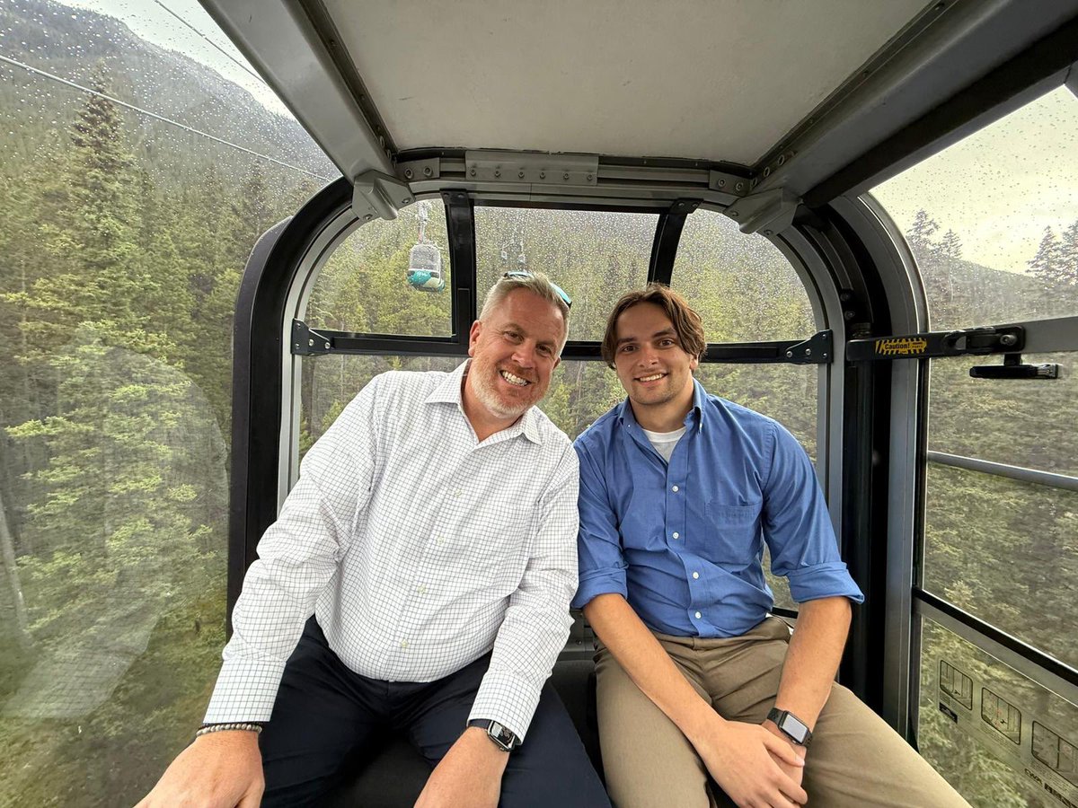 EandILTD's tweet photo. Working very hard on the way to the ISTU gala dinner in Canada last night! 😎🎉
Jeff and Anthony making business look like a scenic adventure 🌲🚠 #ISTU2025 #WorkHardRideHard #GalaMode https://t.co/keSKcCA9hP