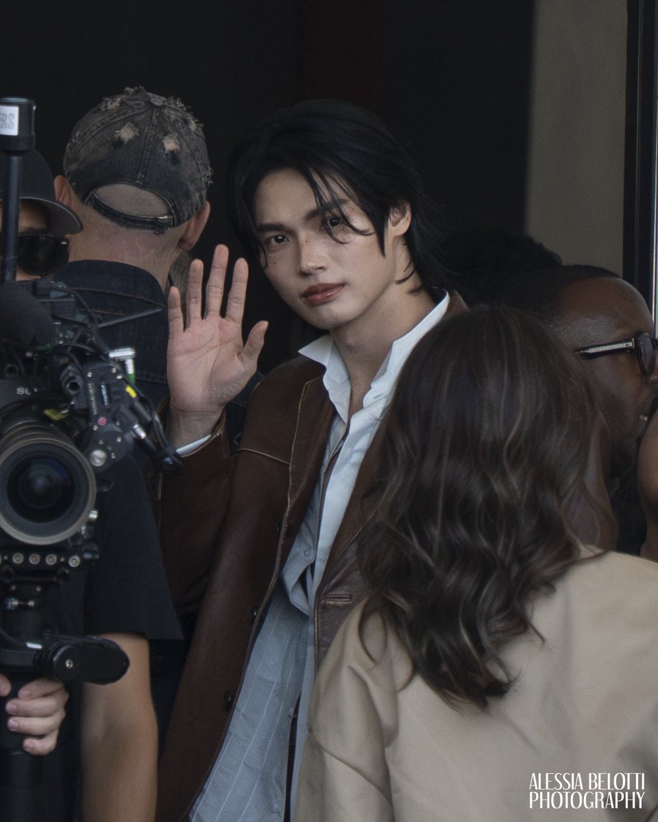 ViewoftheArts's tweet image. FASHION - MILAN FASHION WEEK
Win Metawin (aka Thailand’s golden boy) represented PRADA at this year’s Milan Fashion Week.
📸 Images © Alessia BELOTTI for View of the Arts
⚠️ Credit the photographer when sharing the images
#WinMetawin #PRADA #MilanFashionWeek #PRADASquad…