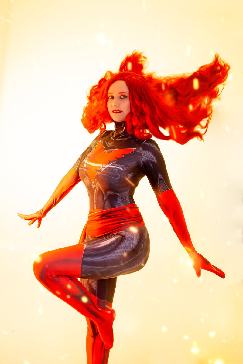 shieraphoenix's tweet photo. A friendly reminder that on my Patreon you can support my cosplay and get more photos)
Photo: @MaineDragoncos
#MarvelComics #Marvelcosplay #XMen #XMencosplay #JeanGrey #JeanGreycosplay #Phoenixcosplay #cosplayergirl https://t.co/dpZtoSZqmU