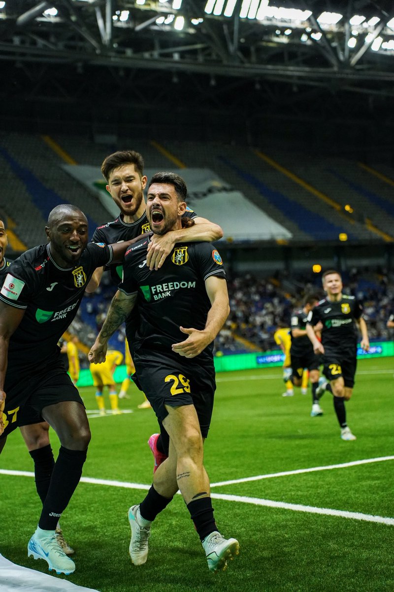 My time with Jenis has come to an end.
Thank you for these two months - I take with me great experiences and moments.
Wishing you all the best for the future.
Now, ready for the next adventure.
3 goals in 90 minutes against the two biggest teams in the country.