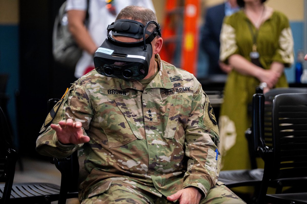 AFC Deputy CG Lt. Gen. Miles Brown tries our eXtended Reality Immersive Design Exploration (xRIDE), which allows the user to visualize and interact with proposed gov’t and vendor crew station designs for new and existing ground vehicles before expensive prototypes are created.