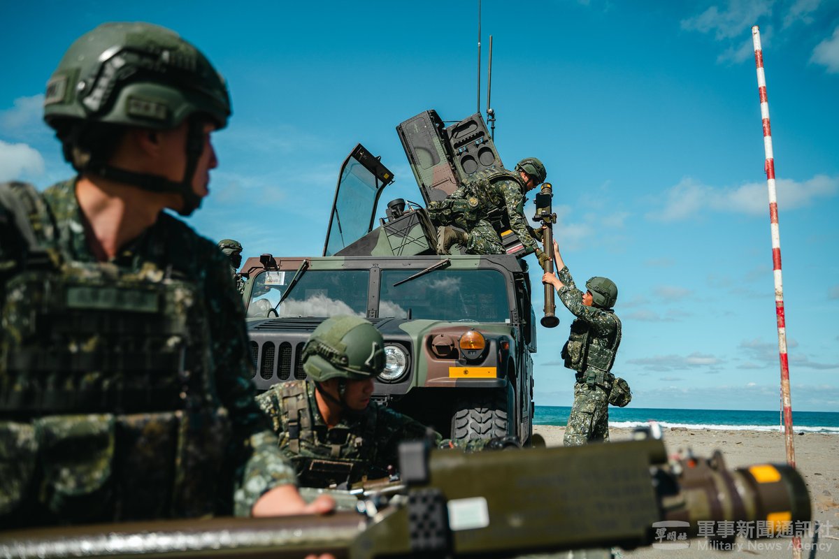 Jaime Ocon 歐海美 (@jaimeocon1) on Twitter photo ATTENTION TAIWAN DEFENSE WATCHERS 🇹🇼
It's Han Kuang season (漢光 41) and we now know what this year's exercises will entail, a thread 🧵:
<a href="/TaiwanMonitor/">Taiwan Security Monitor</a> <a href="/PLATracker/">PLATracker</a> <a href="/detresfa_/">Damien Symon</a> <a href="/supbrow/">Charlie B</a> <a href="/aadilbrar/">Aadil Brar</a> <a href="/KTristanTang/">K. Tristan Tang</a> <a href="/taiwandefense/">Taiwan Defense</a> <a href="/TaiwansDefense/">Taiwan Defense News Tracker 🇹🇼</a> <a href="/RushDoshi/">Rush Doshi</a> <a href="/LyleJMorris/">Lyle Morris</a> ATTENTION TAIWAN DEFENSE WATCHERS 🇹🇼
It's Han Kuang season (漢光 41) and we now know what this year's exercises will entail, a thread 🧵:
<a href="/TaiwanMonitor/">Taiwan Security Monitor</a> <a href="/PLATracker/">PLATracker</a> <a href="/detresfa_/">Damien Symon</a> <a href="/supbrow/">Charlie B</a> <a href="/aadilbrar/">Aadil Brar</a> <a href="/KTristanTang/">K. Tristan Tang</a> <a href="/taiwandefense/">Taiwan Defense</a> <a href="/TaiwansDefense/">Taiwan Defense News Tracker 🇹🇼</a> <a href="/RushDoshi/">Rush Doshi</a> <a href="/LyleJMorris/">Lyle Morris</a>