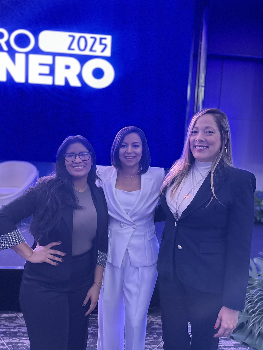 Ana Gabriela Juarez (@anagjuarezm) on Twitter photo ¿Y si el verdadero debate sobre la minería en Panamá 🇵🇦 no fuera sobre el medio ambiente, sino sobre ideologías disfrazadas de activismo?
Ayer en el Foro Minero organizado por <a href="/prensacom/">La Prensa Panamá</a> en Panamá, vivimos algo poco común: tres paneles —económico, legal y ambiental— con voces ¿Y si el verdadero debate sobre la minería en Panamá 🇵🇦 no fuera sobre el medio ambiente, sino sobre ideologías disfrazadas de activismo?
Ayer en el Foro Minero organizado por <a href="/prensacom/">La Prensa Panamá</a> en Panamá, vivimos algo poco común: tres paneles —económico, legal y ambiental— con voces