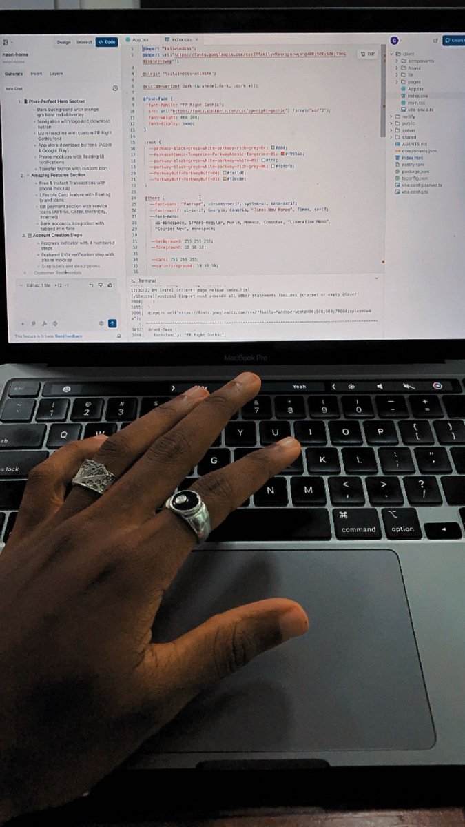 calebnws's tweet image. 😻 my fingers &amp;gt;&amp;gt;