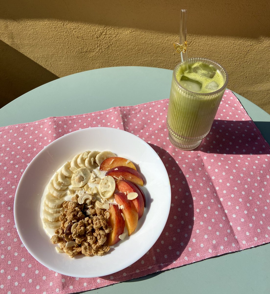 konhrt's tweet image. You can tell summer has officially started for me just from looking at the colours in my plates