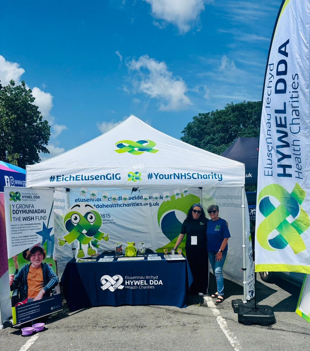 HywelDdaCharity's tweet photo. We’re all set up at the expo at @LCWWales 2025
We’d like to say a big thank you to @BreconWater and @PrincesGateUK for kindly donating bottles of water for us give to our fundraisers 🚰
If you’re here this weekend, come and say hello! 😊
#YourNHSCharity💚 #LongCourseWeekend https://t.co/M7q1142siA